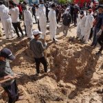 Kuburan Massal Berisi Lebih dari 400 Jenazah Ditemukan di Khan Younis, Gaza