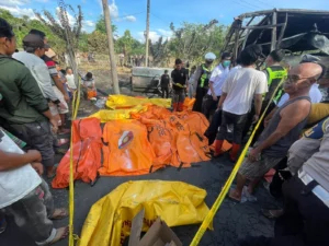Tabrakan Bus ALS dan Truk Tangki Minyak, 16 Orang Meninggal