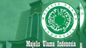 Fatwa MUI: Pria Haram Berbusana Wanita Saat Acara 17 Agustus