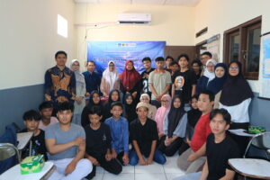 Dosen FEB UNJ Dorong Literasi Digital Siswa PKBM Cipta Tunas Karya Tangerang Melalui Pembelajaran Berbasis Teknologi