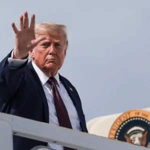 Takut Dibunuh, Trump Sembunyi di Truk Katering Bandara Usai Hadiri KTT NATO di Turki