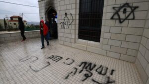 Pemukim Israel Berusaha Bakar Sebuah Masjid di Kota Beita